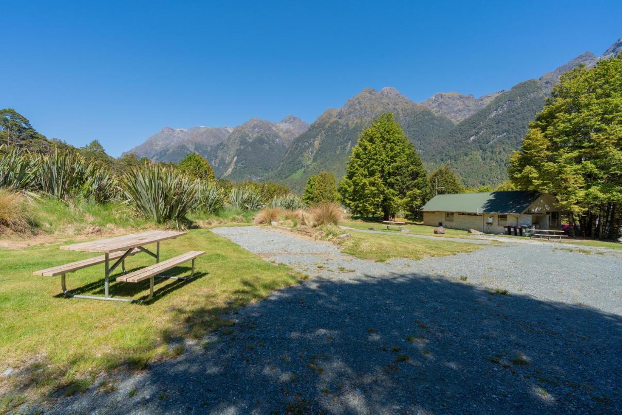 Eglinton Valley Camp Te Anau Downs Eksteriør bilde